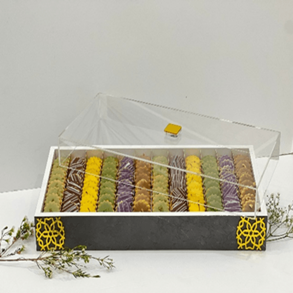 Mixed Tray Petit Four  11