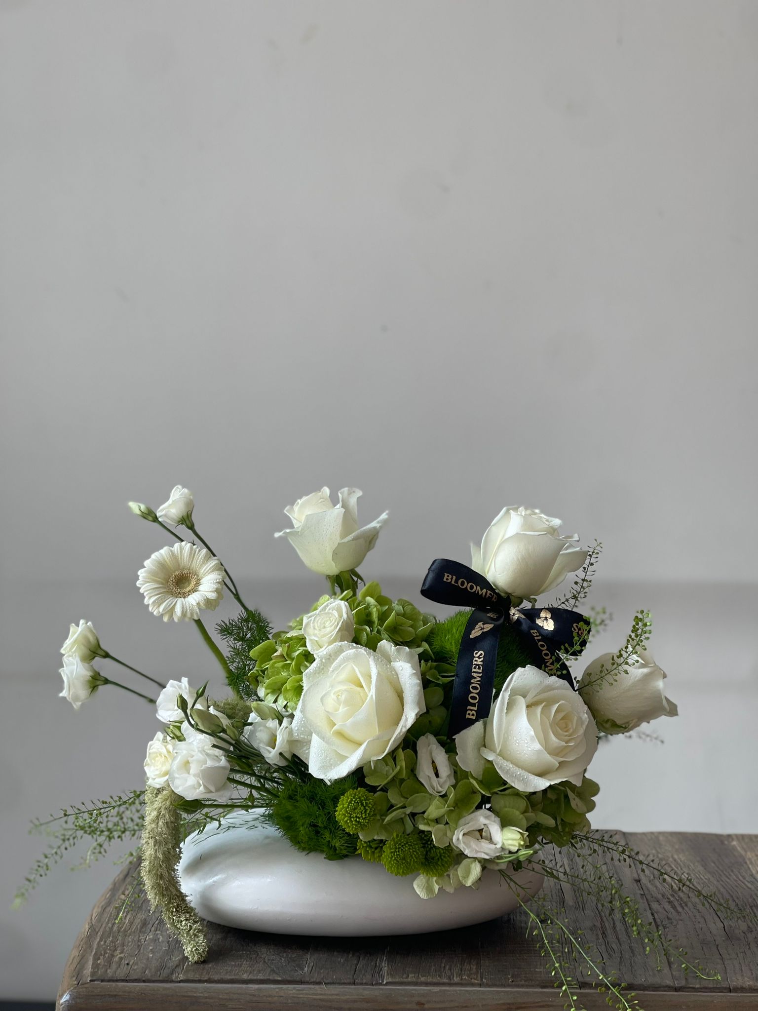 Oval Vase With White Flowers And Green 2024